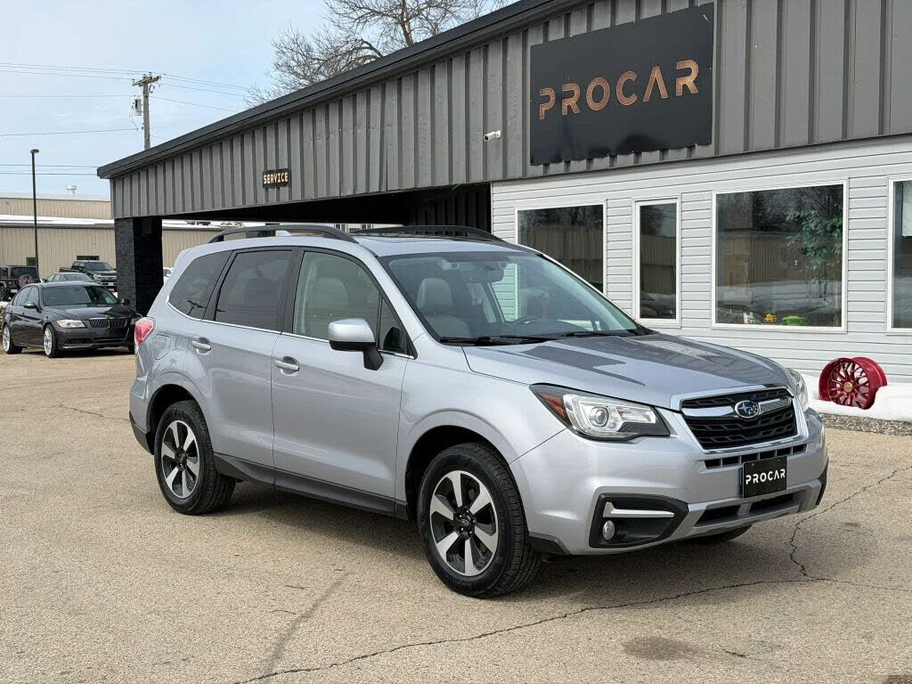 2017 SUBARU Forester