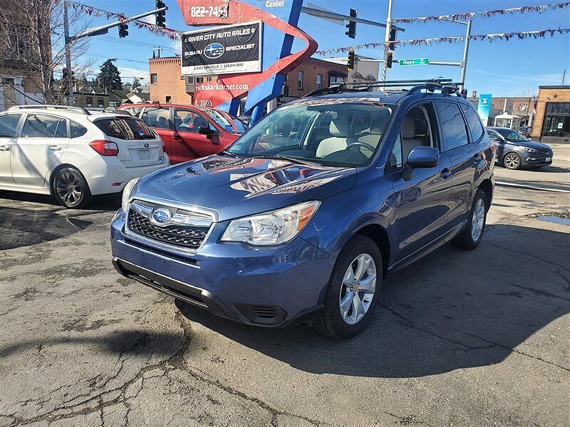 2014 SUBARU Forester