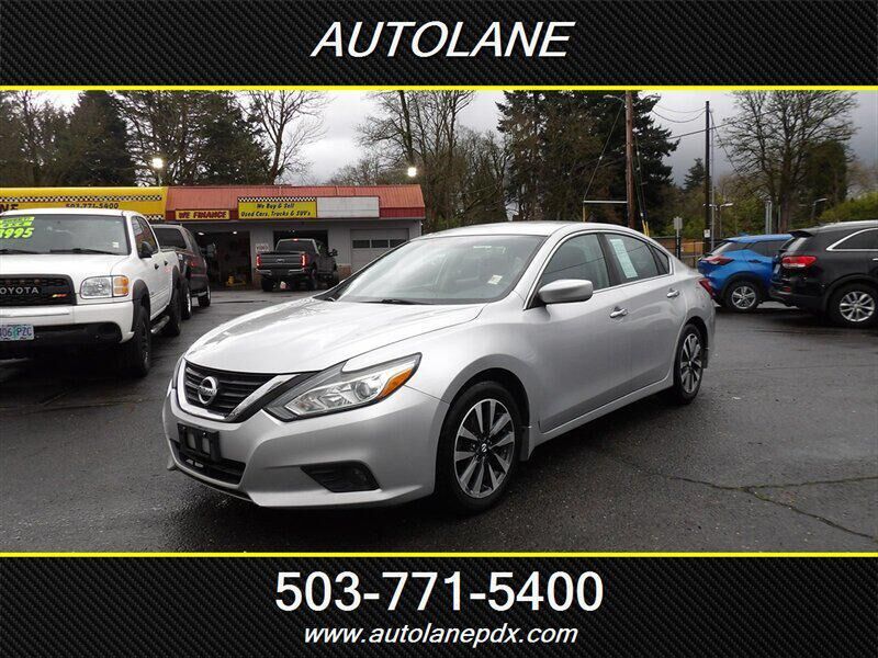 2017 NISSAN Altima