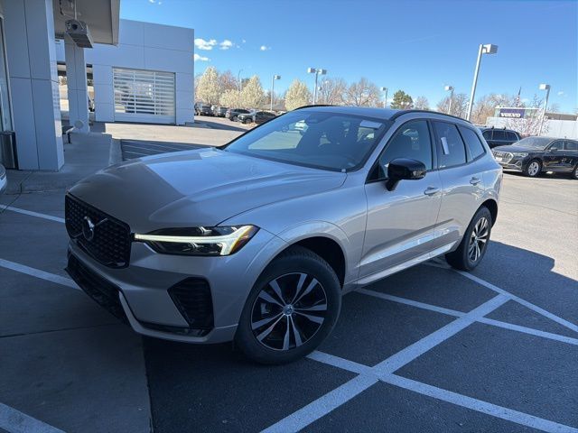2025 VOLVO XC60