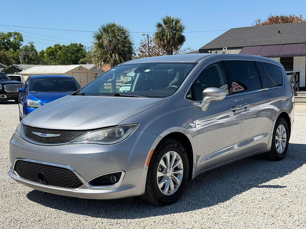 2019 CHRYSLER Pacifica