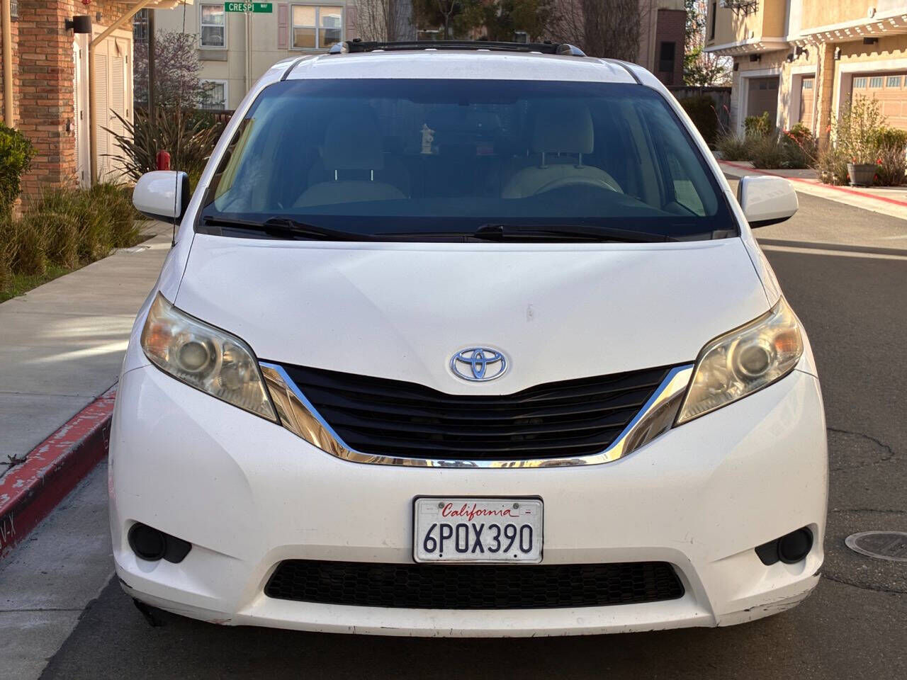 2011 TOYOTA Sienna