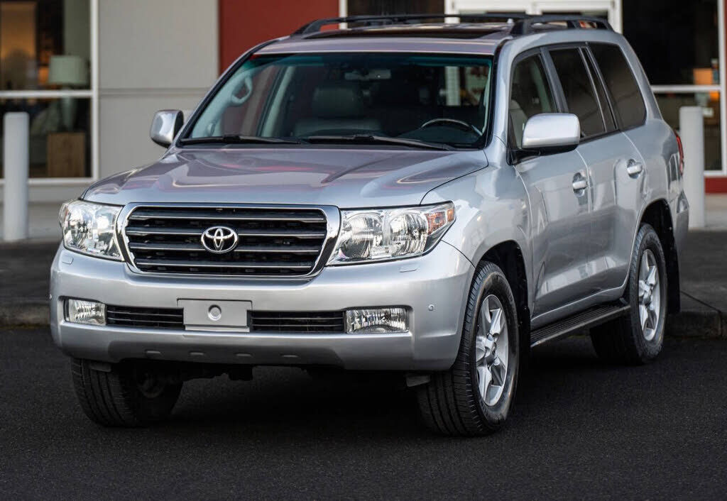 2011 TOYOTA Land Cruiser