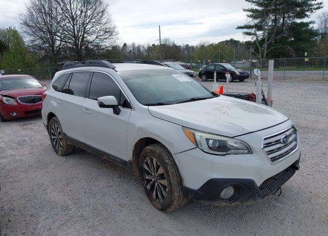 2015 SUBARU Outback
