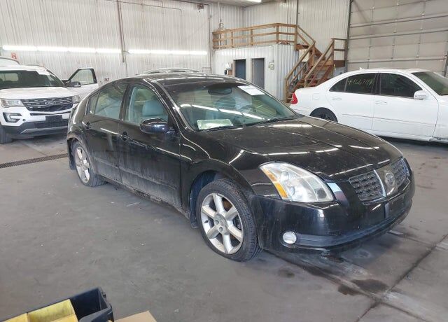 2004 NISSAN Maxima