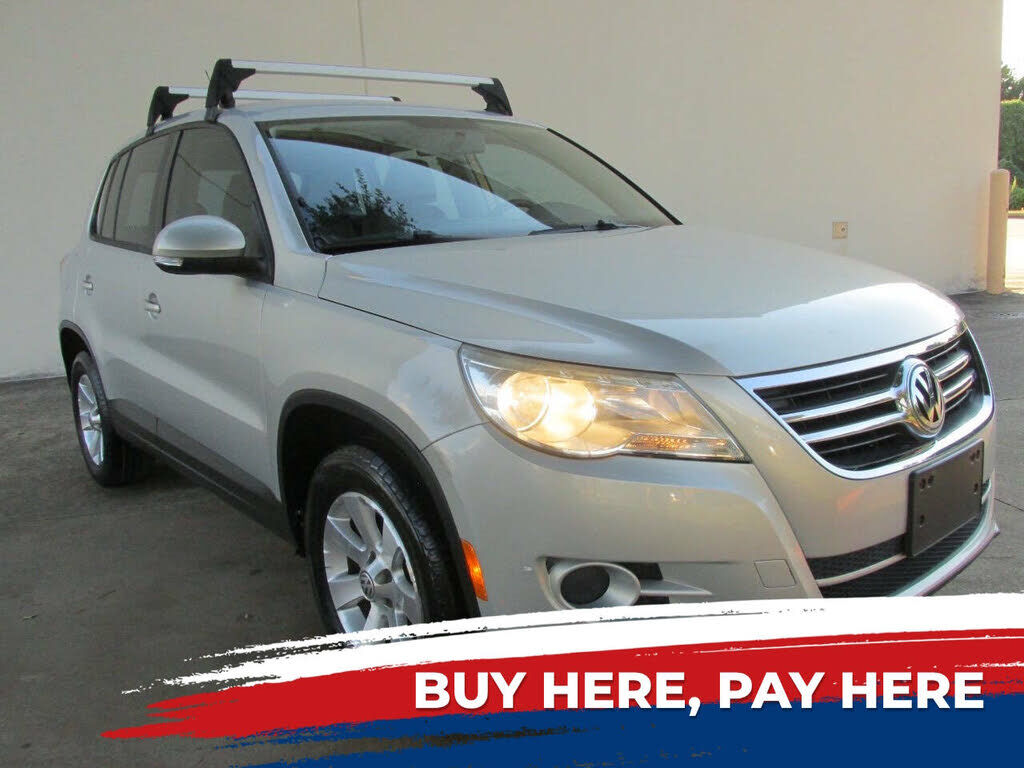 2009 VOLKSWAGEN Tiguan