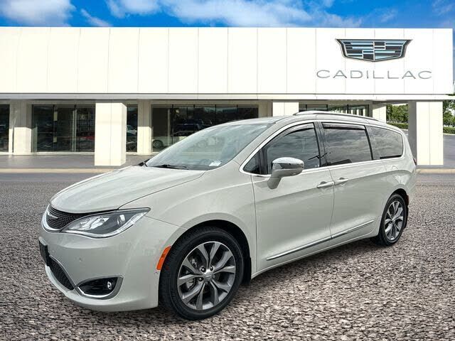 2020 CHRYSLER Pacifica
