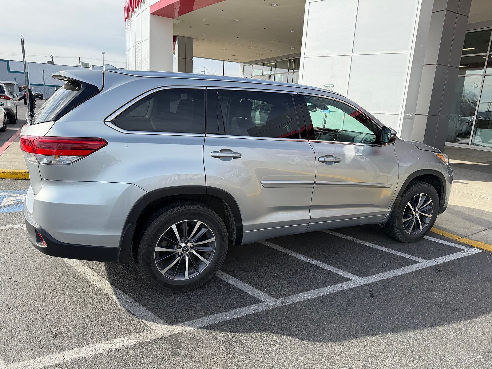 2018 TOYOTA Highlander