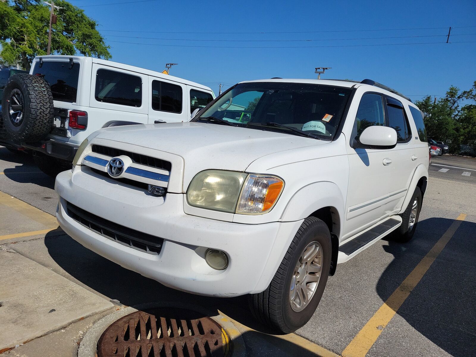 2005 TOYOTA Sequoia