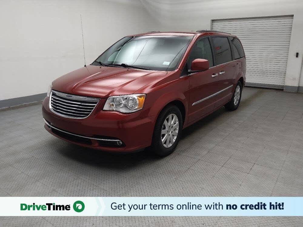2016 CHRYSLER Town and Country