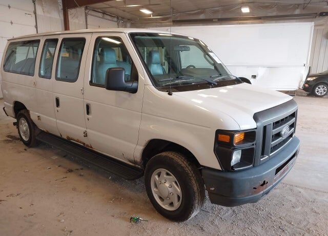 2012 FORD E-350