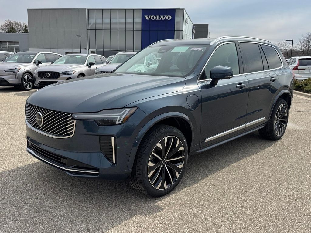 2026 VOLVO XC90