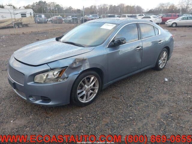 2011 NISSAN Maxima