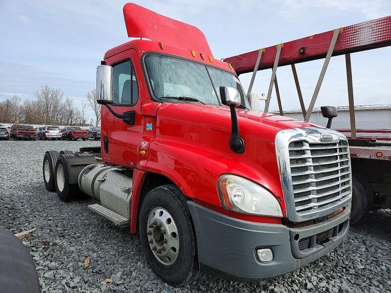 2011 FREIGHTLINER Cascadia