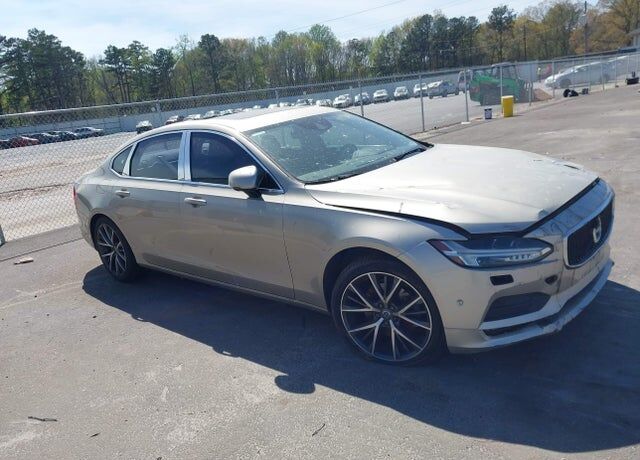 2018 VOLVO S90