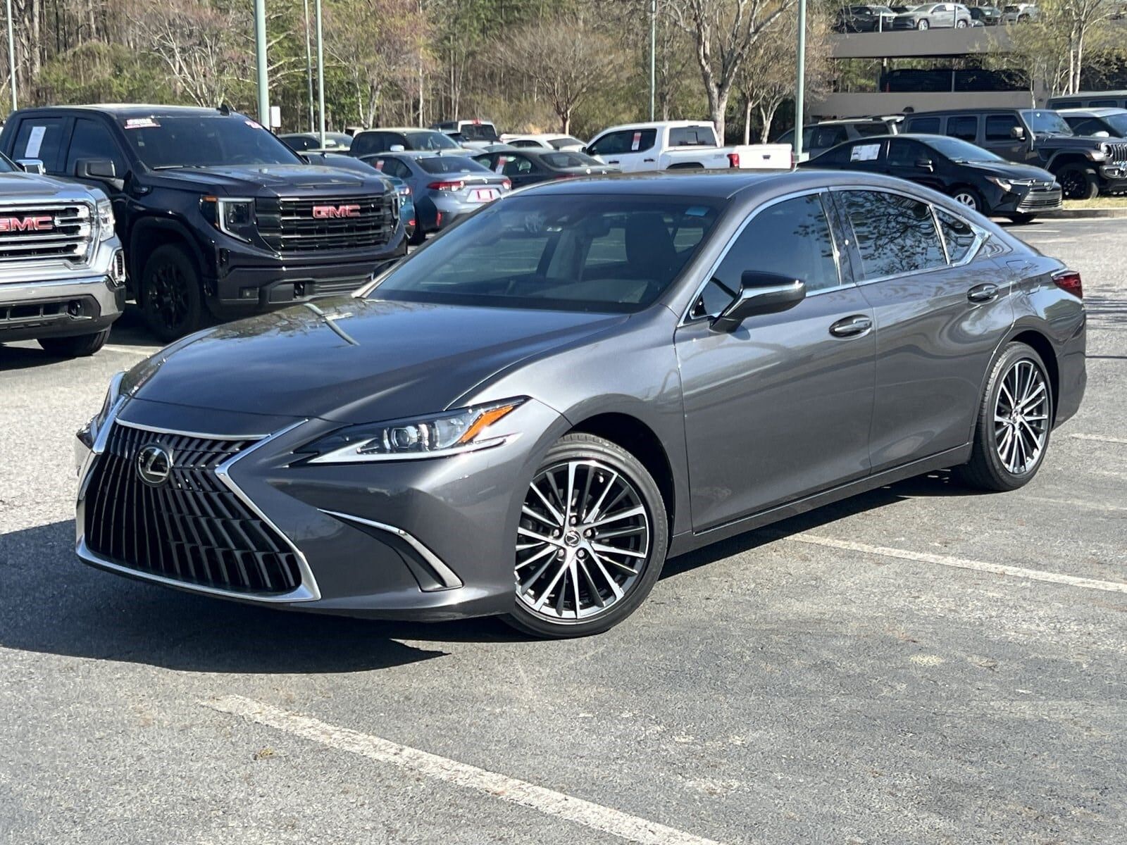 2022 LEXUS ES