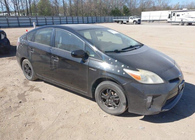 2013 TOYOTA PRIUS