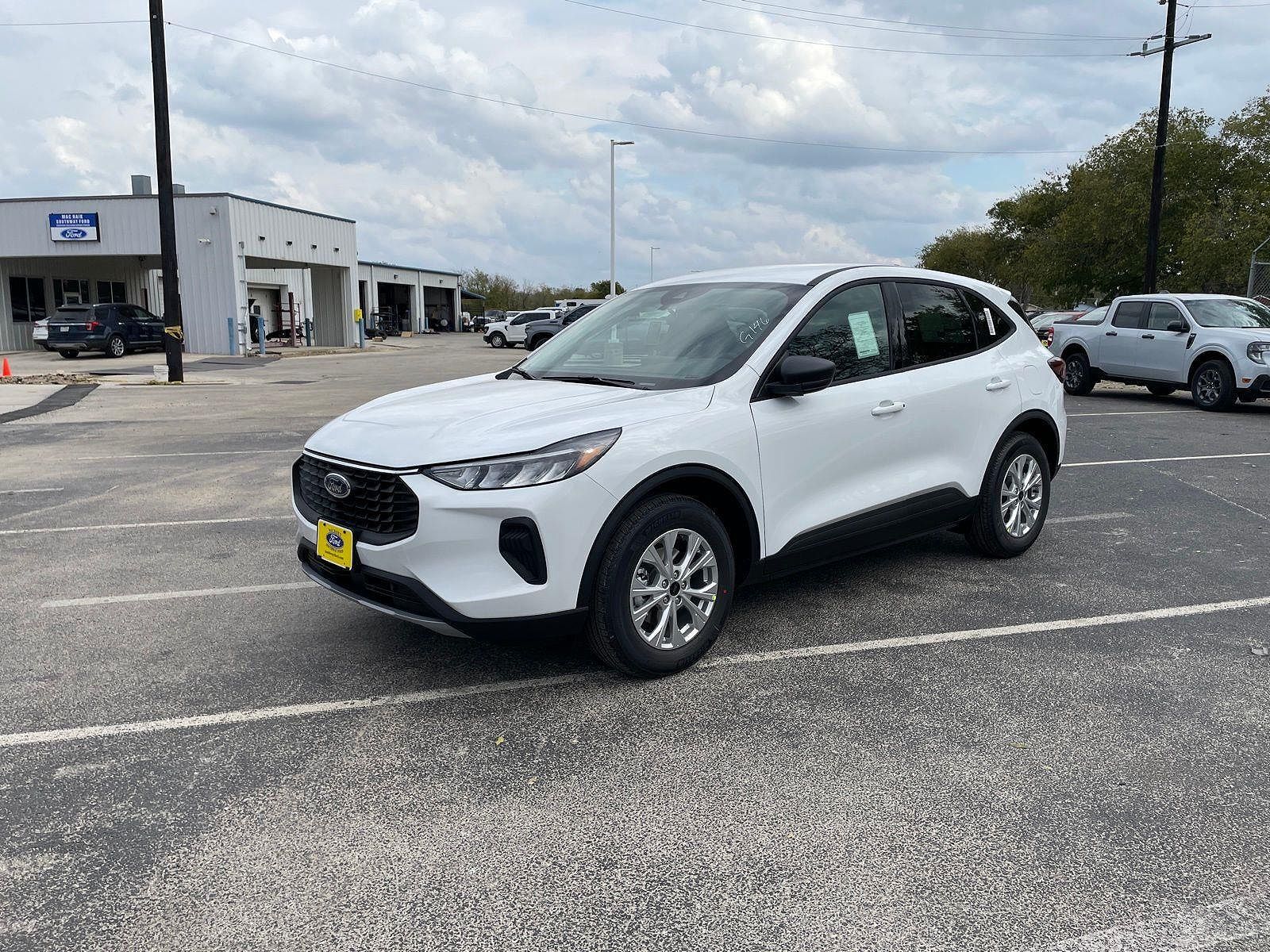 2026 FORD Escape