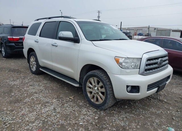 2011 TOYOTA Sequoia