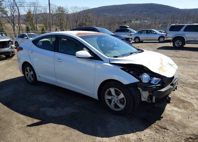 2015 HYUNDAI Elantra