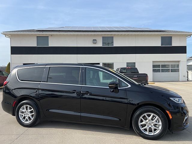 2025 CHRYSLER Pacifica