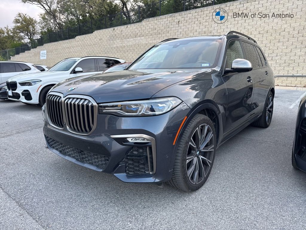 2022 BMW X7