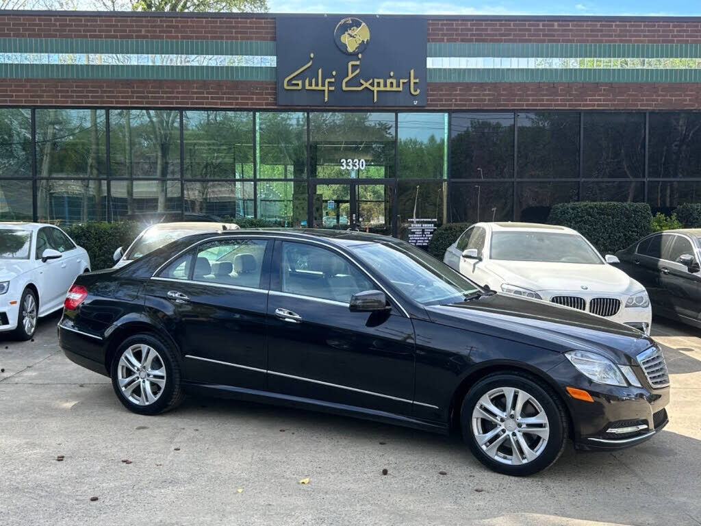 2011 MERCEDES-BENZ E-Class