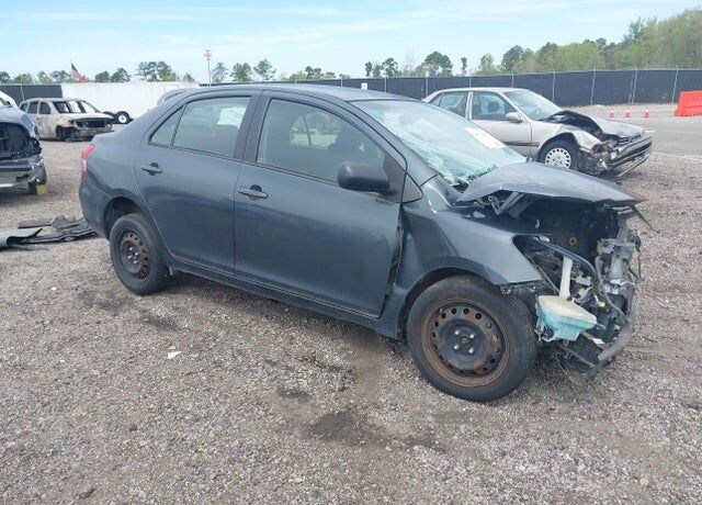2009 TOYOTA Yaris