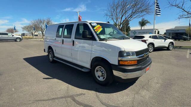 2024 CHEVROLET Express