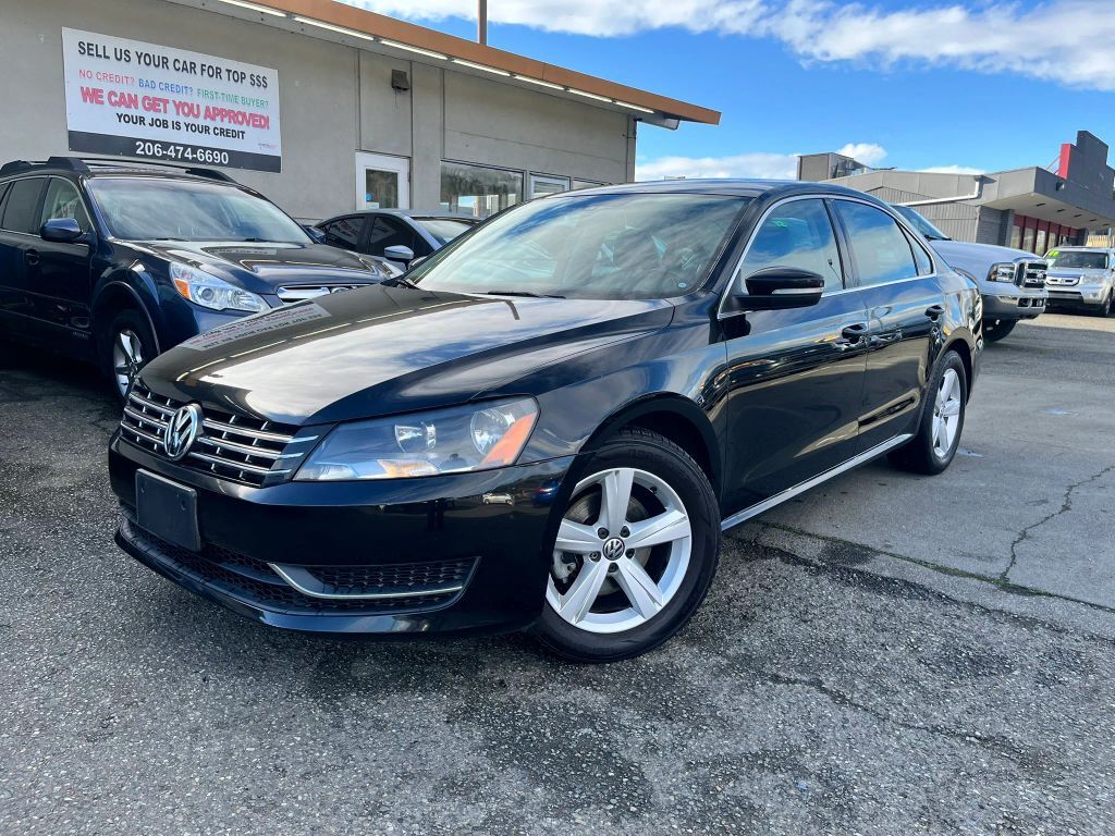 2013 VOLKSWAGEN Passat