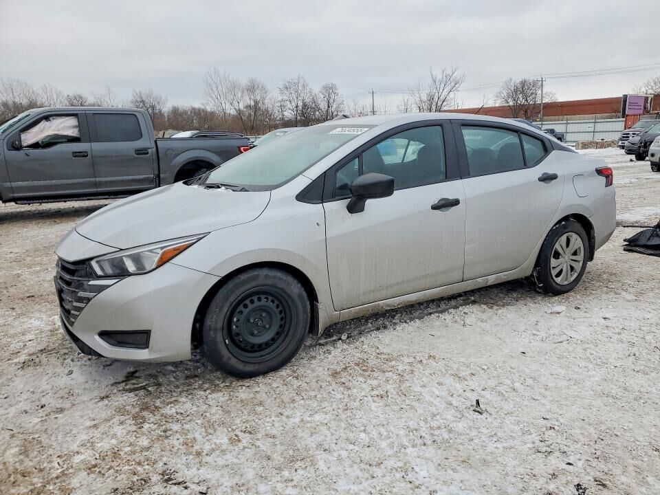 2023 NISSAN Versa