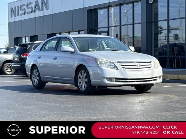 2005 TOYOTA Avalon