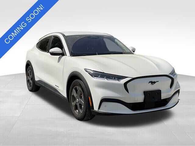2021 FORD Mach-E