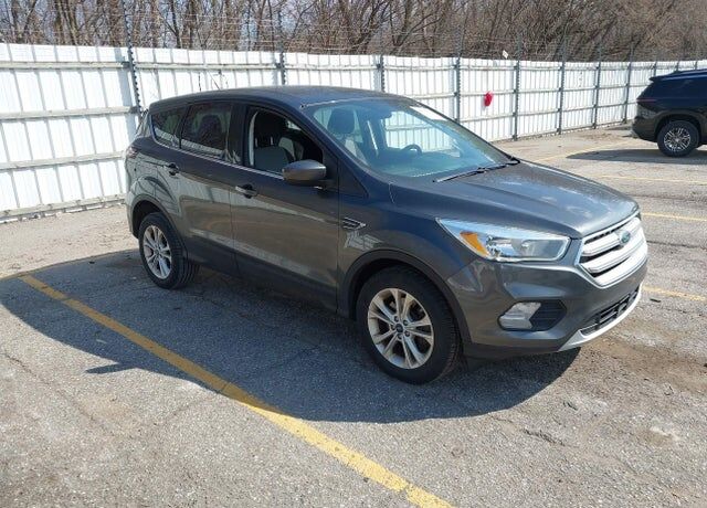 2017 FORD Escape
