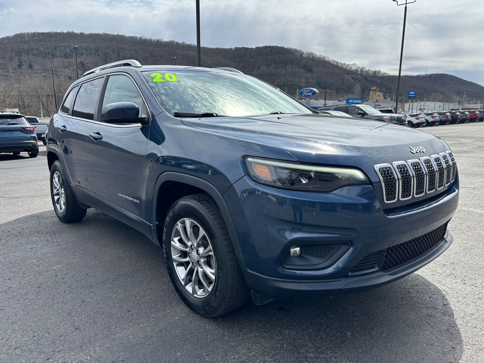 2020 JEEP Cherokee