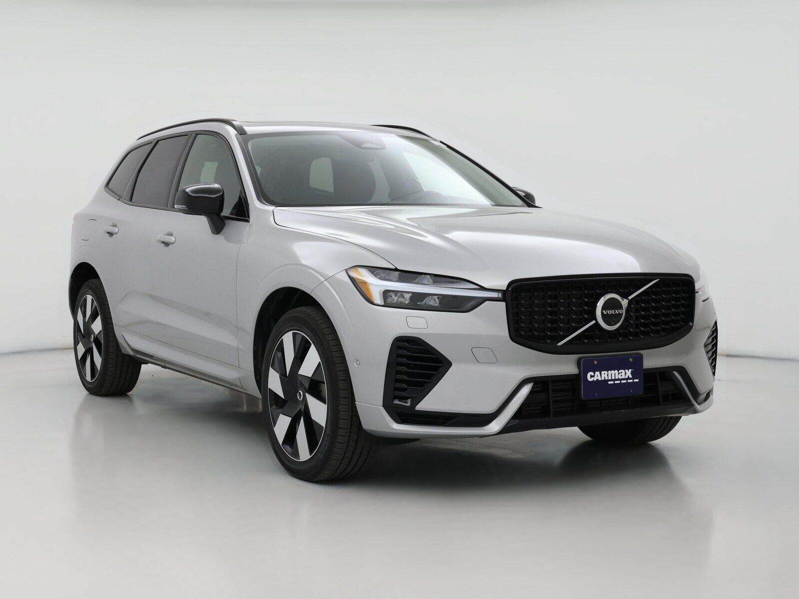 2025 VOLVO XC60