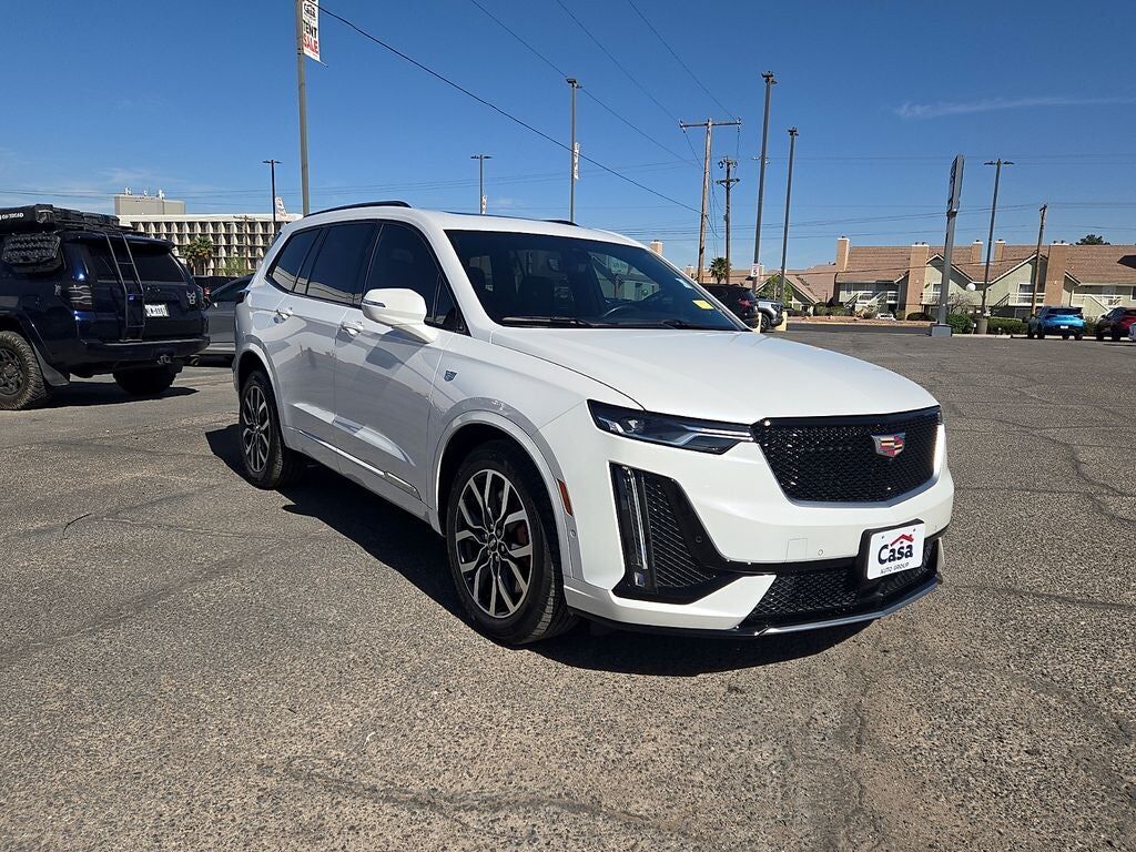 2025 CADILLAC XT6