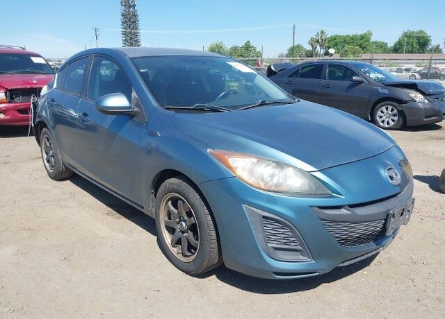 2011 MAZDA Mazda3