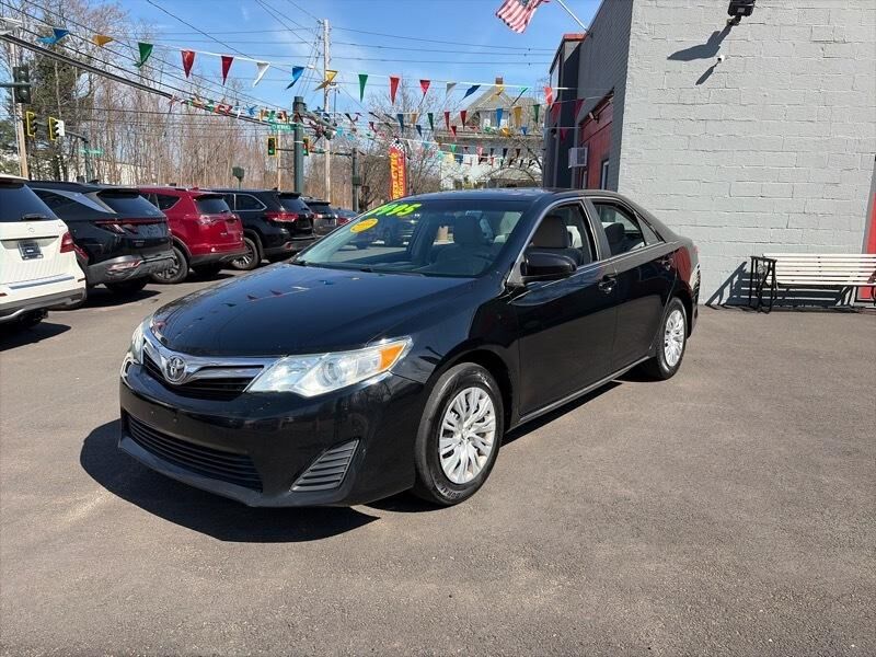 2013 TOYOTA Camry