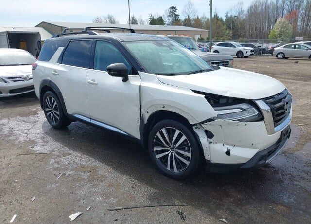 2024 NISSAN Pathfinder
