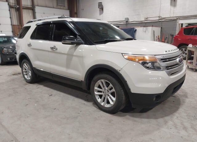 2011 FORD Explorer