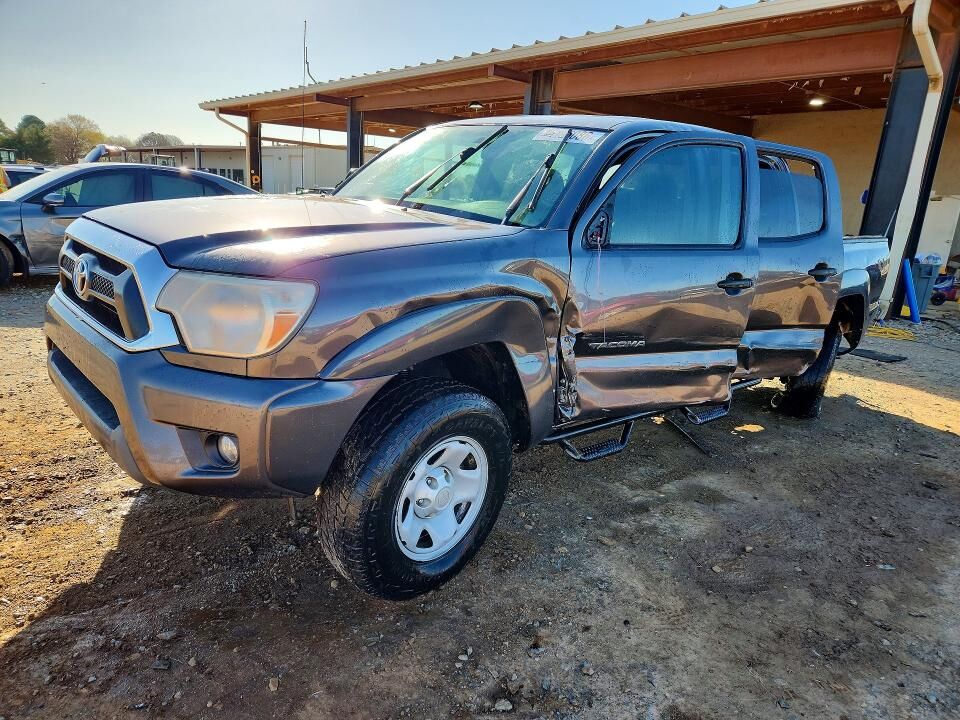 2015 TOYOTA Tacoma