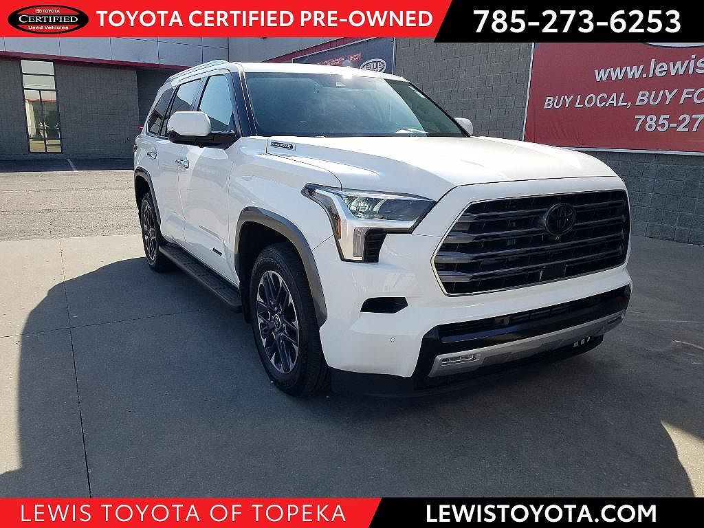 2024 TOYOTA Sequoia