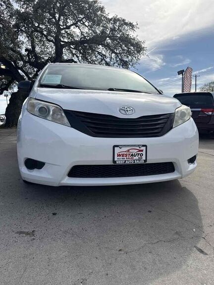 2015 TOYOTA Sienna