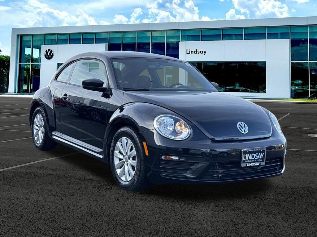 2018 VOLKSWAGEN Beetle