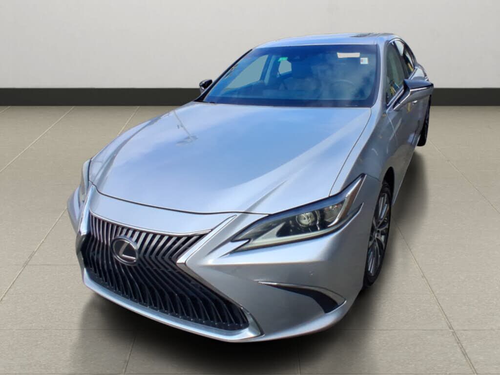 2019 LEXUS ES