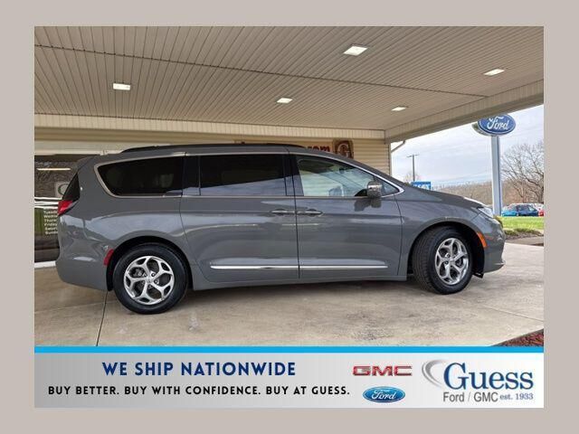 2022 CHRYSLER Pacifica