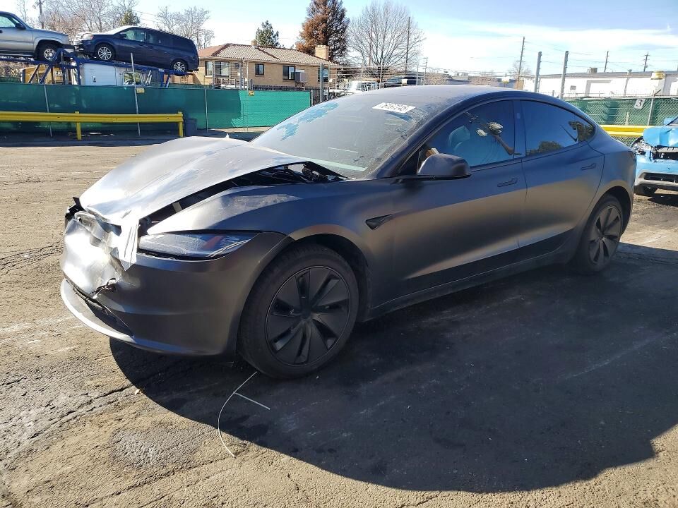 2025 TESLA Model 3