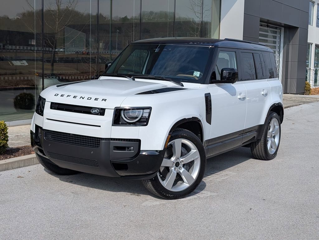 2026 LAND ROVER Defender