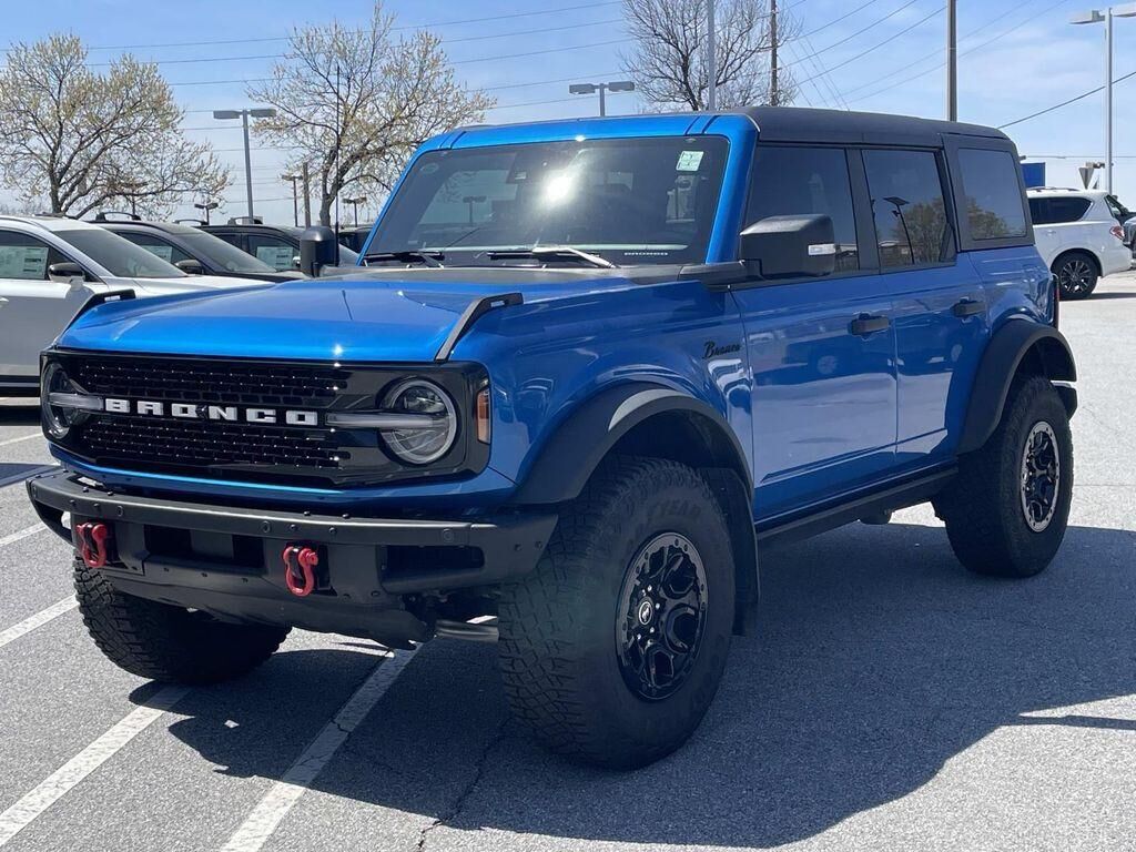 2024 FORD Bronco